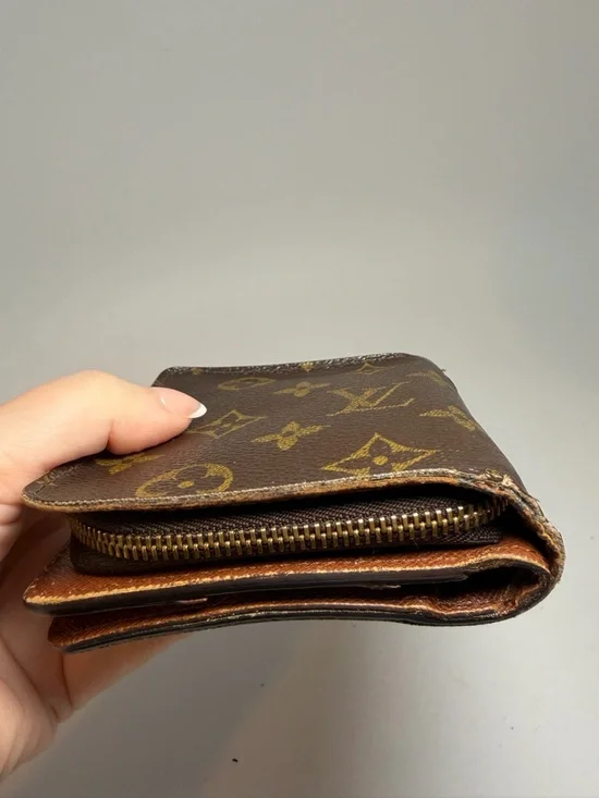 Louis Vuitton Zippy monogram compact wallet - Picture 15 of 15